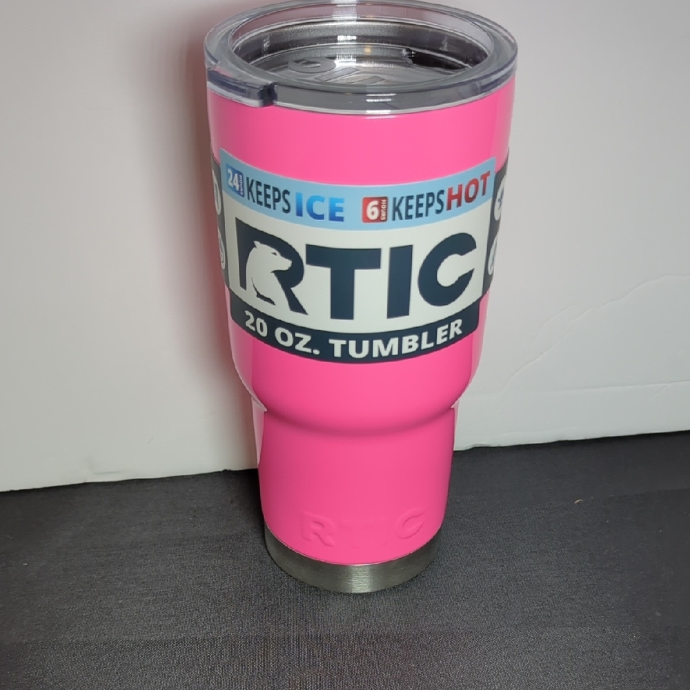 RTIC Hot Pink 20 oz Tumbler new